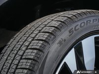 2026 Volvo XC40 Ultra (Dark Theme)-6