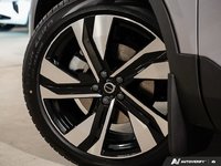 2026 Volvo XC40 Ultra (Dark Theme)-5