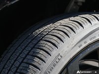 2025 Volvo XC60 Plug-in hybrid Ultra Black Edition-6