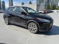 2025 Nissan Kicks Play SV CVT // 2.99% FINANCING-0