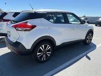 2019 Nissan Kicks SV CVT // 2.99% FINANCING-1
