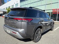 2024 Nissan Pathfinder SV 4X4 // 2.99% FINANCING-5