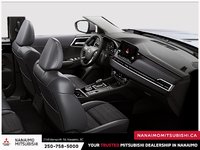 2025 Mitsubishi Outlander Plug-In Hybrid LE-3