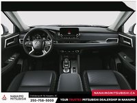 2025 Mitsubishi Outlander Plug-In Hybrid SE-5