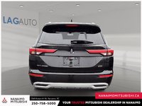 2023 Mitsubishi Outlander LE-3