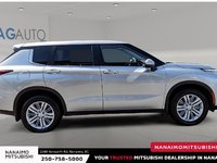 2024 Mitsubishi Outlander ES-7