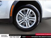 2024 Mitsubishi Outlander ES-2