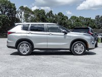 2024 Mitsubishi Outlander ES S-AWC-4