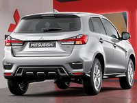 2027 Mitsubishi RVR SE AWC-2