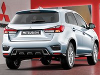 2027 Mitsubishi RVR SE AWC-2