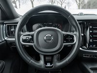 2019 Volvo S60 T6 AWD R-Design  LOW MILEAGE  TRADE IN  B& WILKINS-7