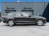 Volvo V60 Cross Country B5 AWD STATION WAGON  VOLVO CPO  NEARLY NEW 2025-4