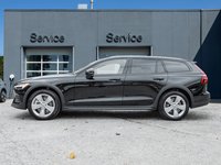 Volvo V60 Cross Country B5 AWD STATION WAGON  VOLVO CPO  NEARLY NEW 2025-2