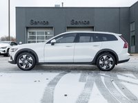 2025 Volvo V60 Cross Country B5 AWD Plus  STATION WAGON  BLOND LEATHER SEATS-2