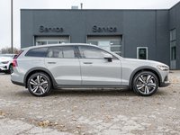 2025 Volvo V60 Cross Country B5 AWD Plus  19 ALLOY WHEELS  STATION WAGON-5