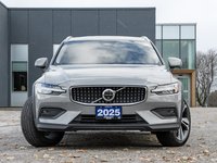 2025 Volvo V60 Cross Country B5 AWD Plus  19 ALLOY WHEELS  STATION WAGON-1