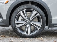 2025 Volvo V60 Cross Country B5 AWD Plus  19 ALLOY WHEELS  STATION WAGON-3