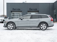 Volvo V60 Cross Country B5 AWD Core  18 ALLOY WHEELS  STATION WAGON  CPO 2025-2