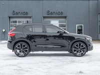 Volvo XC40 B5 AWD Ultimate Dark Theme  TRADE IN  VOLVO CPO 2024-4