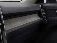 2025 Volvo XC40 B5 AWD Plus Dark Theme-6