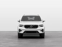 2025 Volvo XC40 B5 AWD Core Bright Theme-2