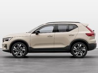 2025 Volvo XC40 B5 AWD Plus Dark Theme-5