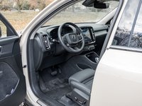 2025 Volvo XC40 B5 AWD Plus Dark Theme  CLIMATE PACK  22 WHEELS-6