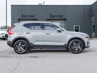 2025 Volvo XC40 B5 AWD Core Bright Theme  LIKE NEW  VOLVO CPO-4