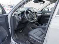 2025 Volvo XC40 B5 AWD Core Bright Theme  LIKE NEW  VOLVO CPO-6