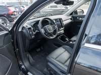 2025 Volvo XC40 B5 AWD Core Bright Theme POWER PANO ROOF-VOLVO CPO-6