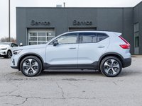 Volvo XC40 B5 AWD Plus Dark Theme CLOUD BLUE VOLVO CPO 2025-2