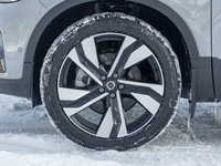 Volvo XC40 B5 AWD Plus Dark Theme  20 ALLOY WHEELS  CPO 2025-3