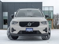 Volvo XC40 B5 AWD PLUS  LIKE NEW  20 ALLOY WHEELS  CPO 2025-1
