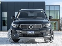 Volvo XC40 B5 AWD Core  LOW KM  CLIMATE PACK  CPO 2025-1