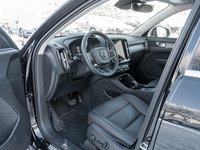 Volvo XC40 B5 AWD Core  LOW KM  CLIMATE PACK  CPO 2025-6