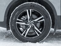 Volvo XC40 B5 AWD Core Bright Theme  CPO FIN RATE  3.49%-4%* 2025-3