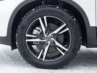 2025 Volvo XC40 B5 AWD Bright Theme  CPO FINANCE RATE fr 3.49%*-3