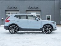 2025 Volvo XC40 B5 AWD Core Bright Theme  CPO FIN RATE 3.49%*-4%*-4