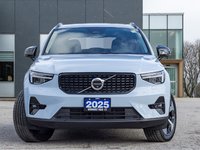 Volvo XC40 B5 AWD Plus Dark Theme CLOUD BLUE VOLVO CPO 2025-1