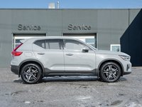 Volvo XC40 B5 AWD Core Bright Theme  CPO FIN RATE  3.49%-4%* 2025-4