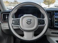 2022 Volvo XC60 B6 AWD Momentum  19 ALLOY WHEEL  CPO  DENIM BLUE-7