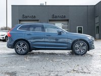 2022 Volvo XC60 B6 AWD Momentum  19 ALLOY WHEEL  CPO  DENIM BLUE-4