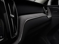 Volvo XC60 B5 AWD Plus Dark Theme 2025-6