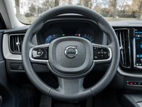 2025 Volvo XC60 B5 AWD Plus Dark Theme-7