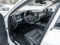 Volvo XC60 B5 AWD Plus Dark Theme 20ALLOY WHEELS LOW KM  CPO 2025-6