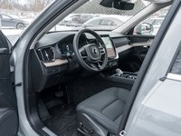 2025 Volvo XC90 2025.5 B6 AWD Plus 7-Seater SUPER LOW KM  LIKE NEW-6