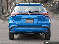 2025 Nissan Kicks Play S-4