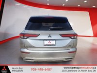 2023 Mitsubishi OUTLANDER LE PREMIUM-2