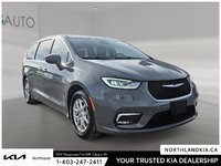 2023 Chrysler Pacifica Touring-L-4