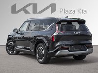 2026 Kia EV9 Land AWD w/ Premium Package-3